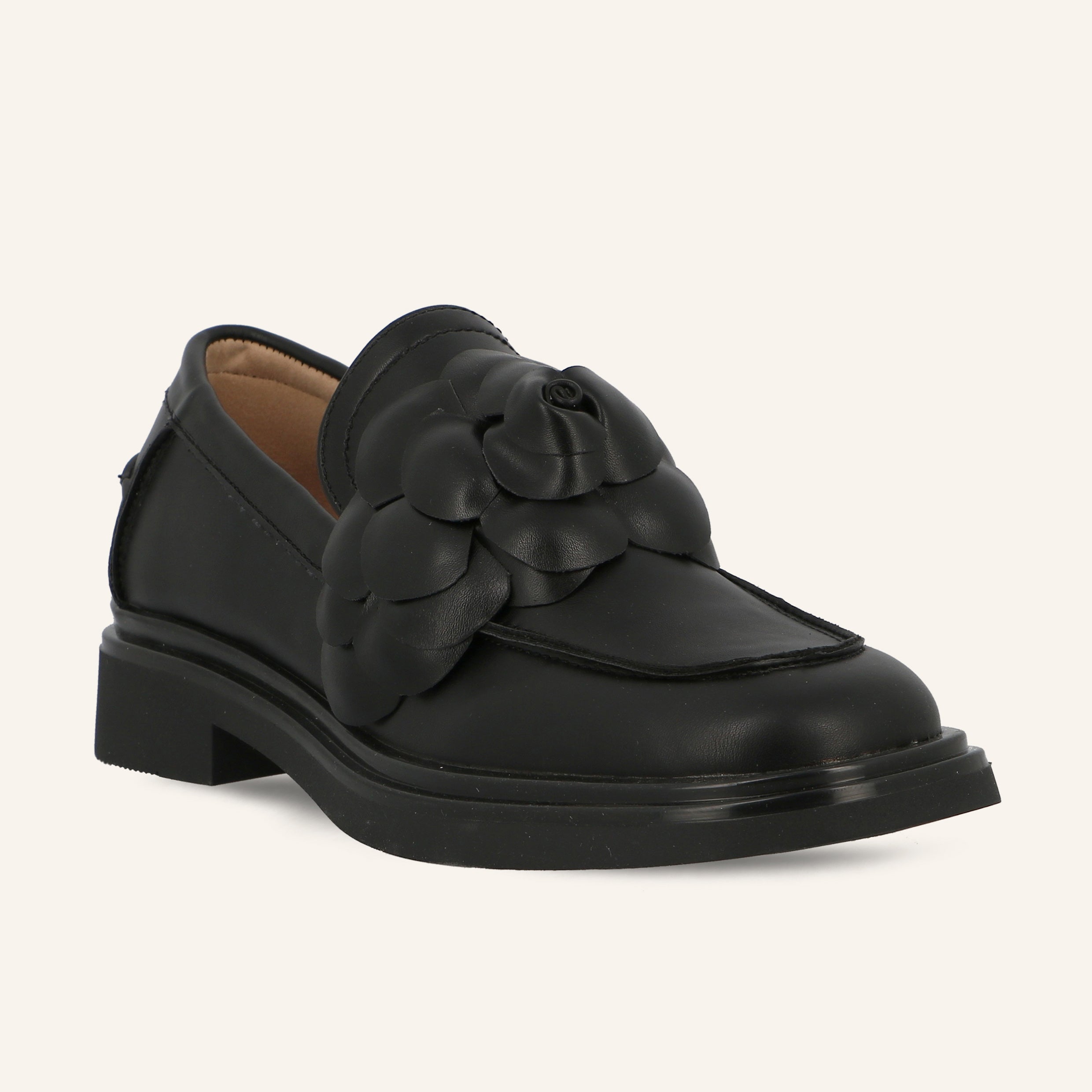 C.SO COMO FLOWER BLACK