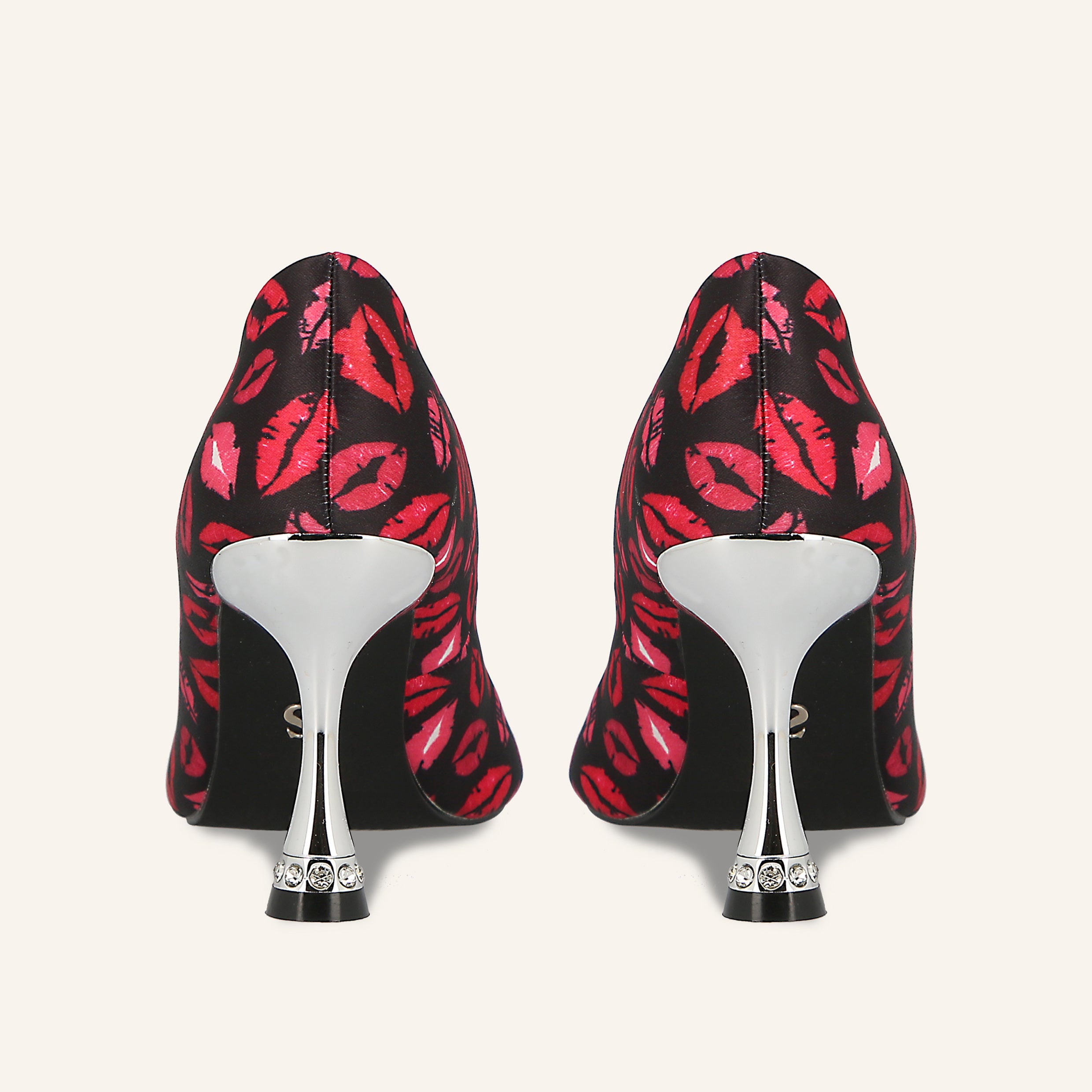 TERESANNA SATIN FANTASY KISS