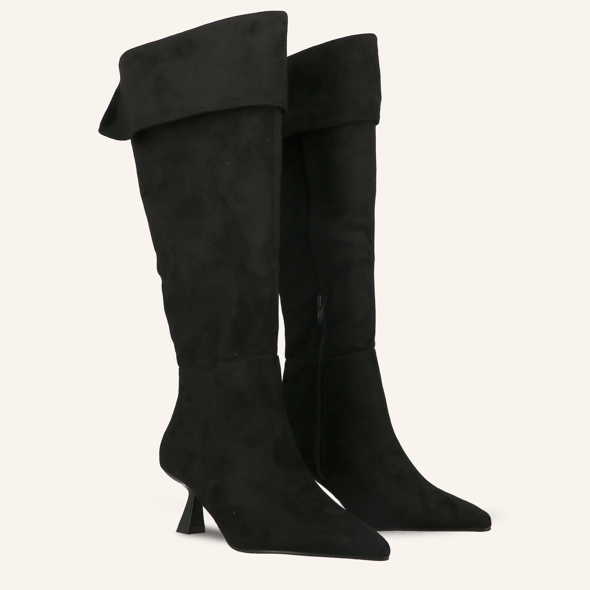 Stivale Helena in Suede Black con Risvolto | Solo Soprani