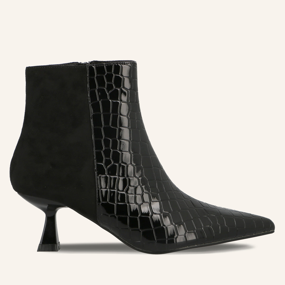 Tronchetto Helena Black in Vernice Effetto Cocco | Solo Soprani