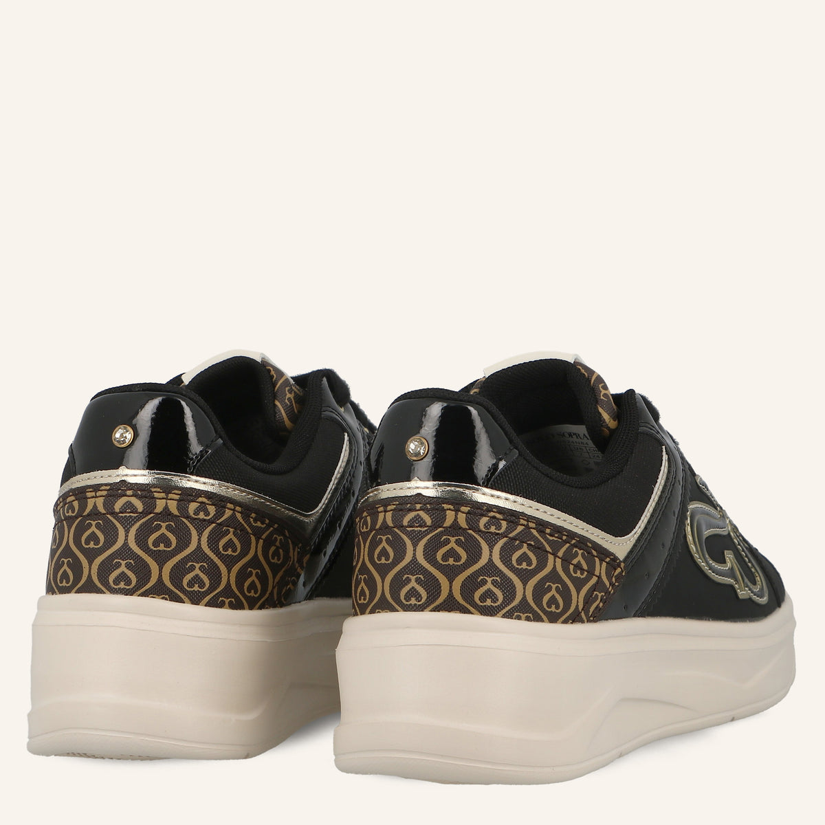 Sneakers Patent Logo Black con Dettaglio Monogram | Solo Soprani
