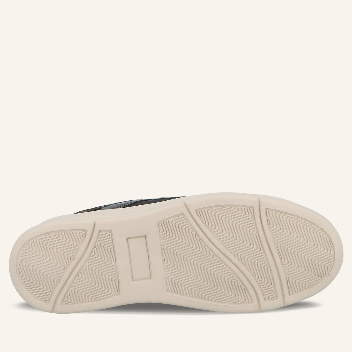 Sneakers Patent Logo Black con Dettaglio Monogram | Solo Soprani