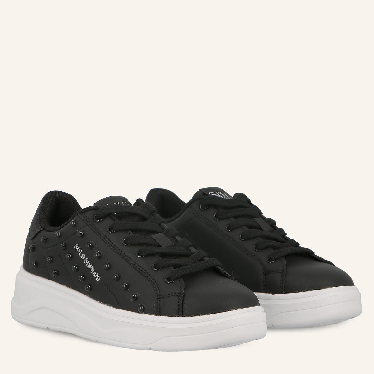 Sneakers Jimmy Black con Perle | Solo Soprani